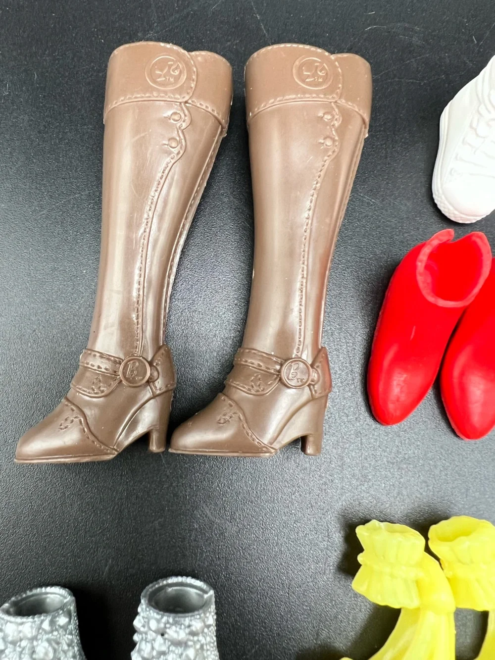 Barbie Skipper Chelsea Doll Shoes Lot Of 13 Pairs Heels Boots Sandals Modern